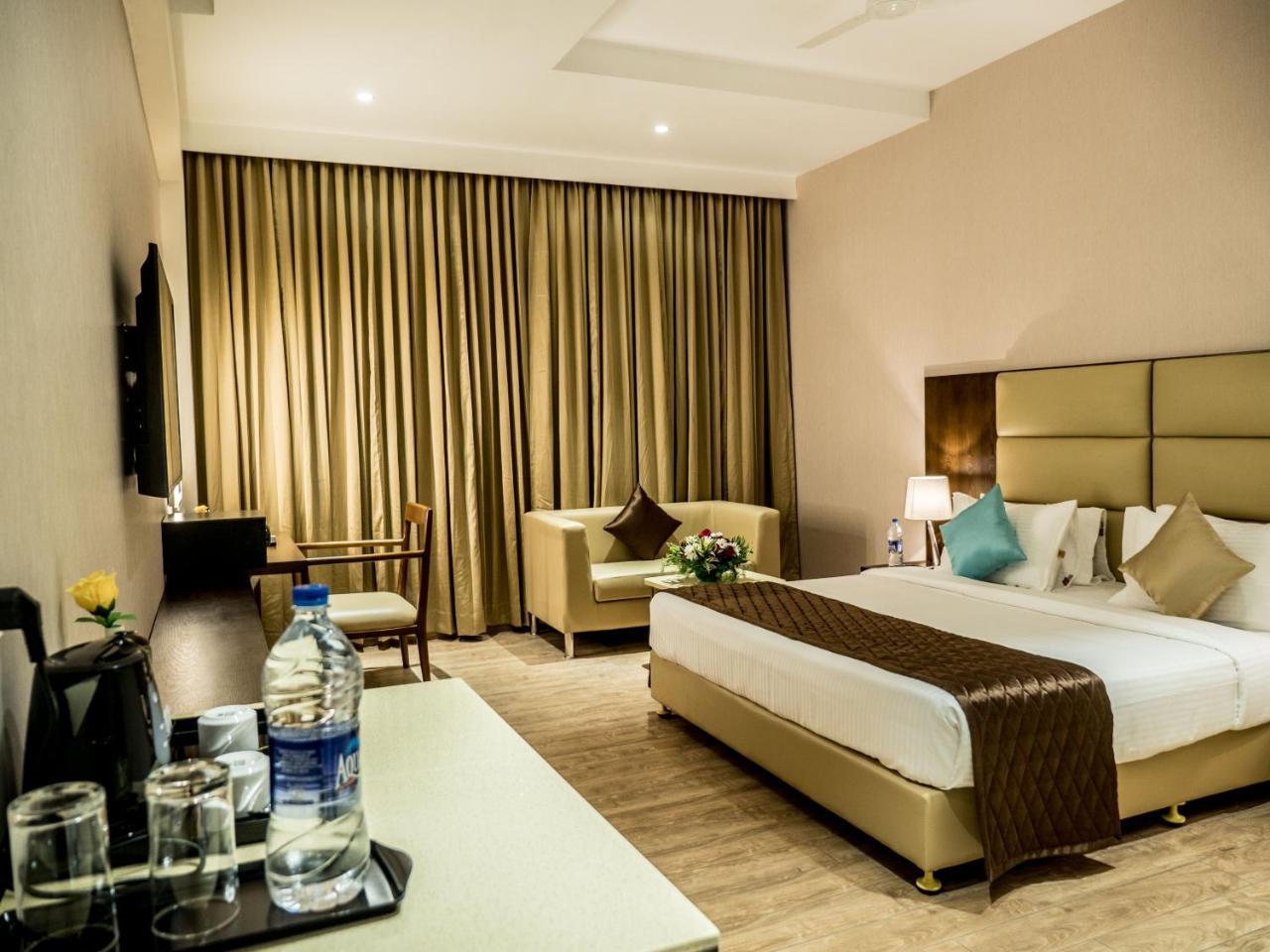 Grand Ashok Hotel Thanjavur Exterior foto