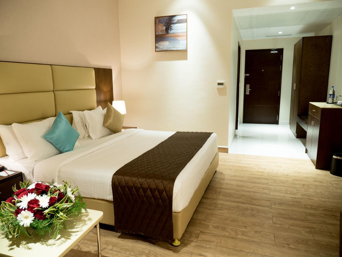Grand Ashok Hotel Thanjavur Exterior foto